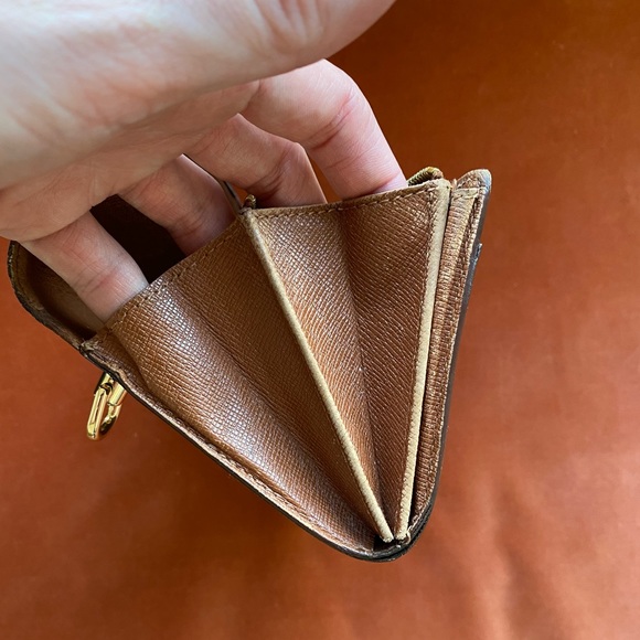 **SOLD** - Picture 4 of 8